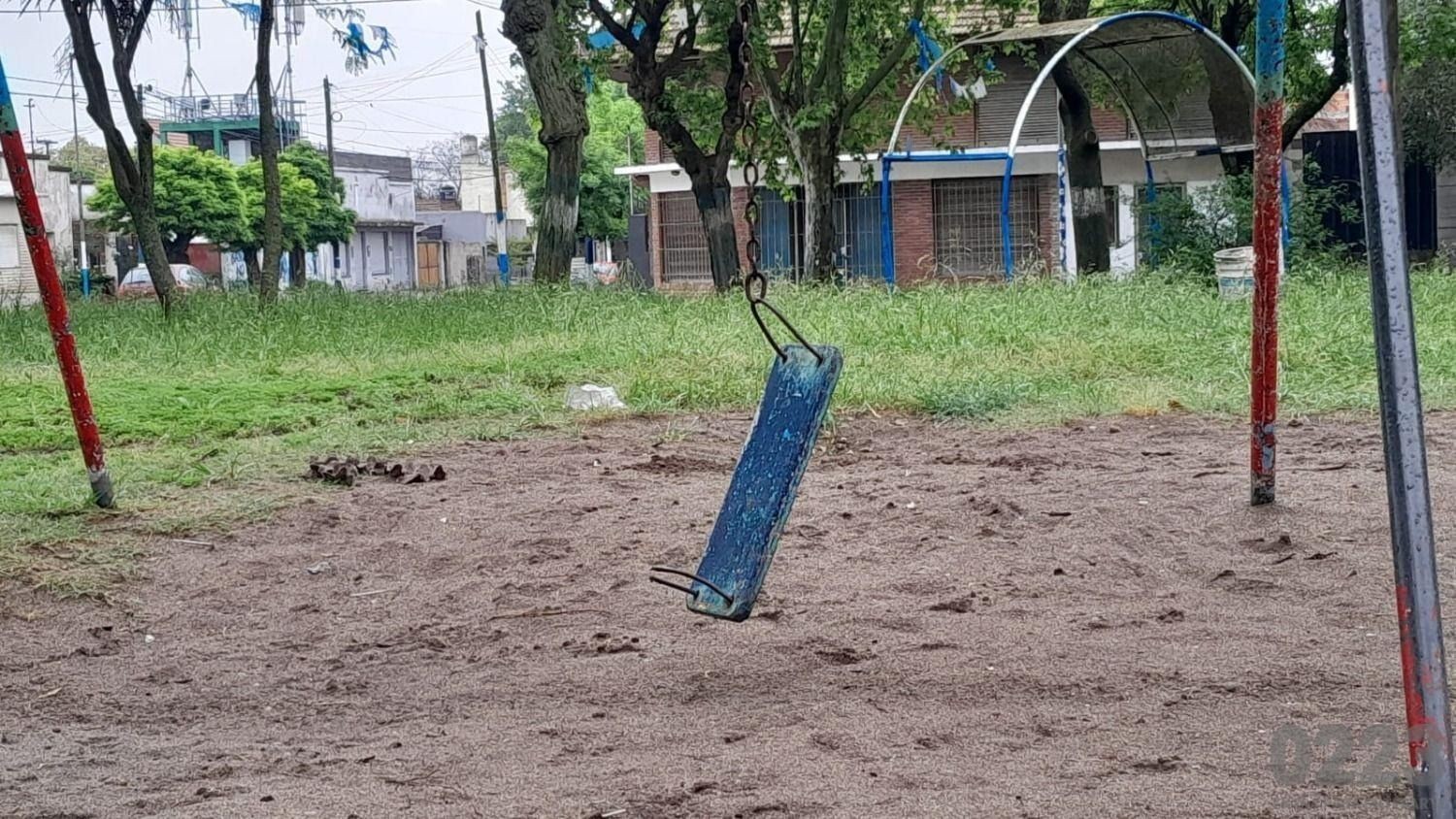 La oposición reclamó sobre el abandono de las calles y las plazas en las afueras de la ciudad.