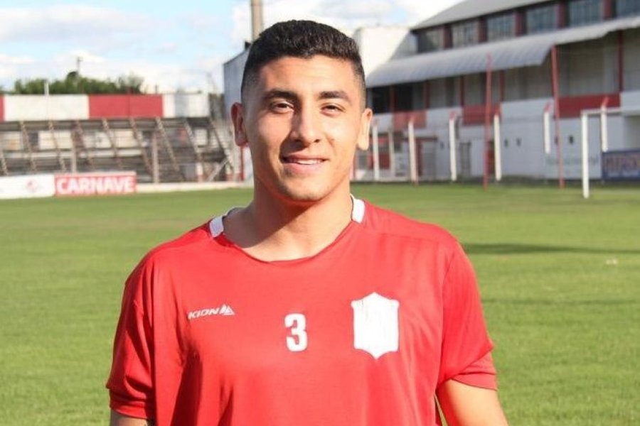 Carlos Nahuel Speck es el primer refuerzo de Alvarado.