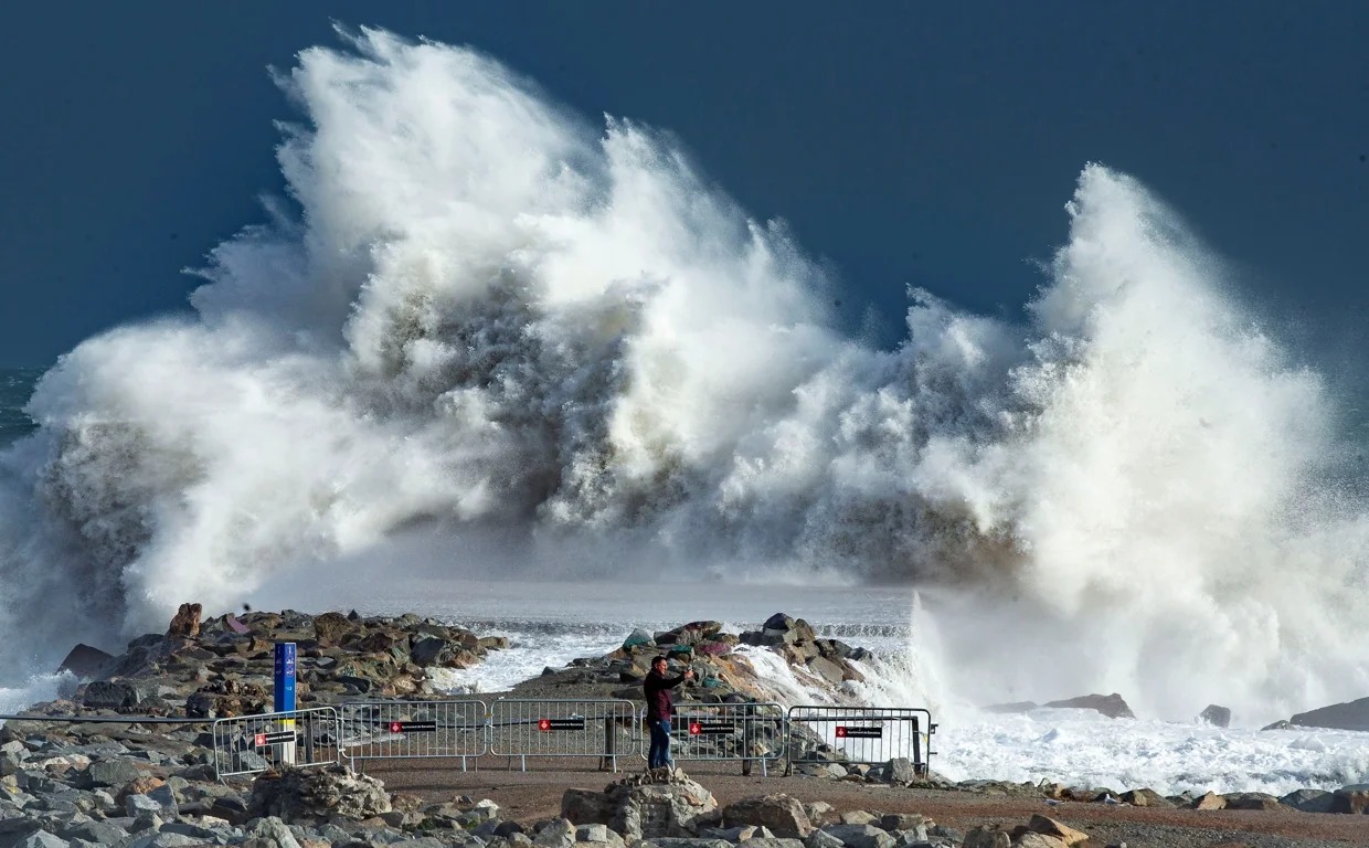Meteotsunami: qué fue la repentina crecida del mar que golpeó la costa marplatense.
