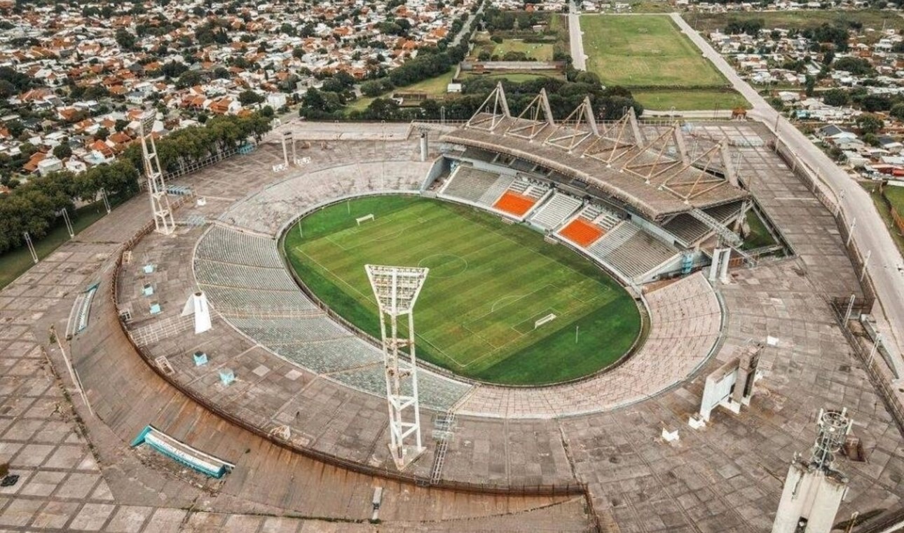 Minella Stadium aseguró una millonaria inversión y proyecta la vuelta del fútbol en verano.