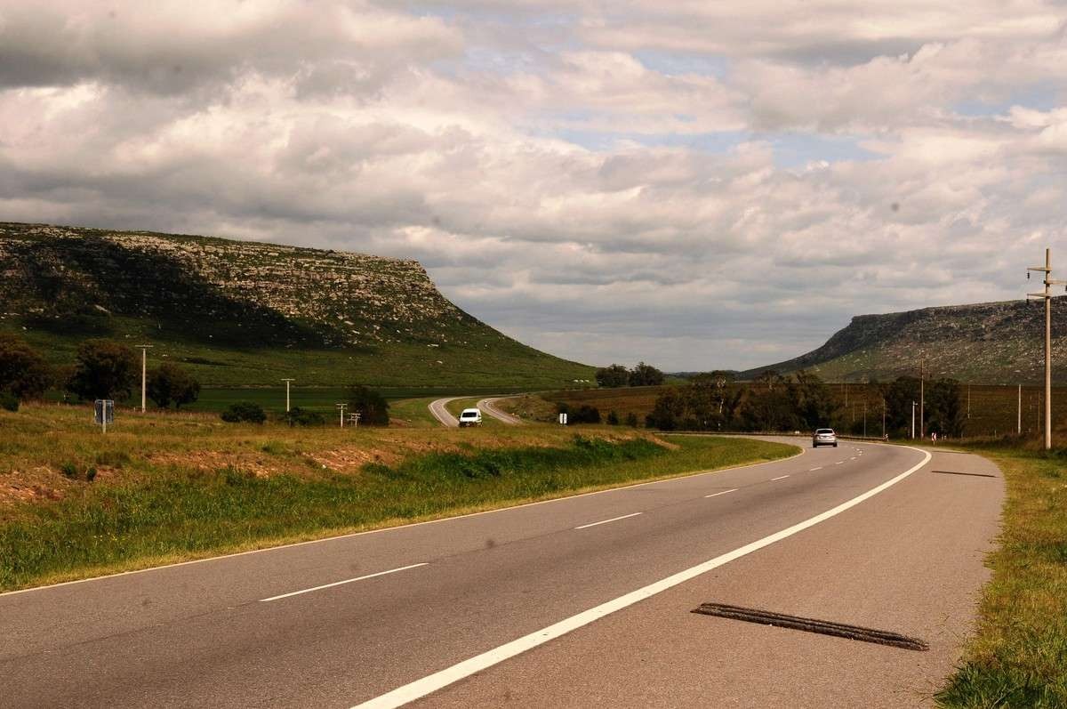 Tensión política y sospechas en la concesión de la Ruta 226.