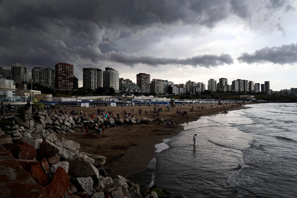 ¿Cómo va a seguir la ciclogénesis en Mar del Plata?