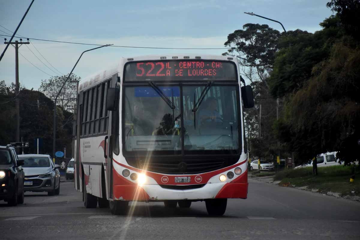 Aumento en el transporte urbano: Neme definirá el precio del boleto.