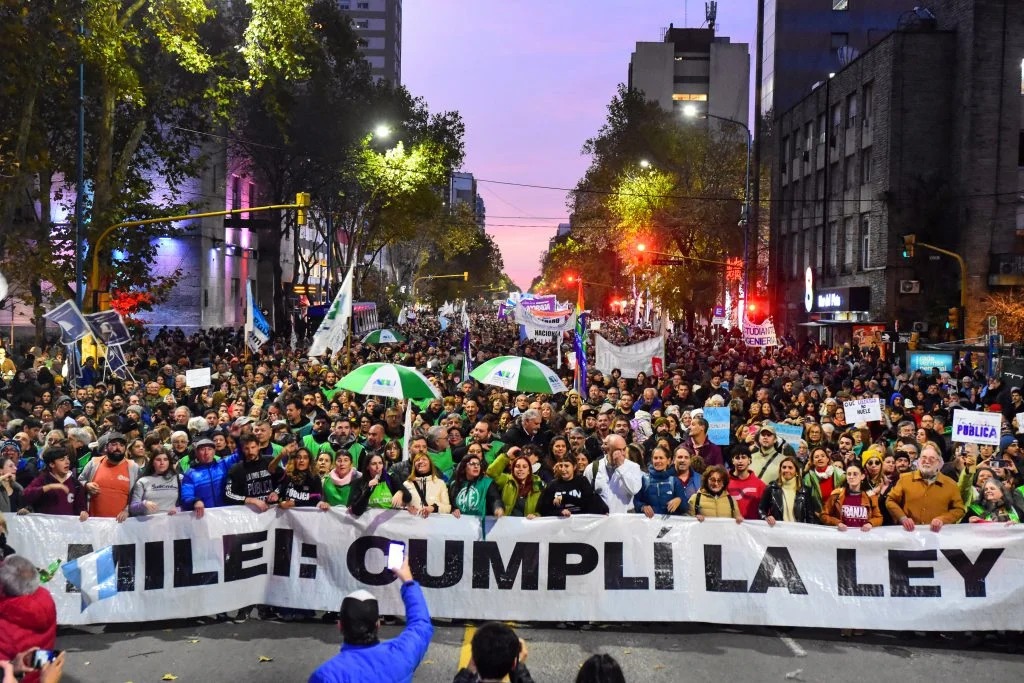 La calle volvió a hablar: masiva movilización en Mar del Plata por las universidades públicas.