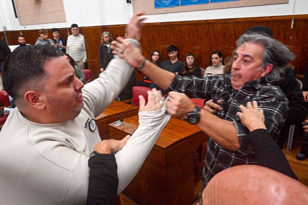Violencia en el Concejo: suspendieron el debate por la regulación de las apps de transporte.
