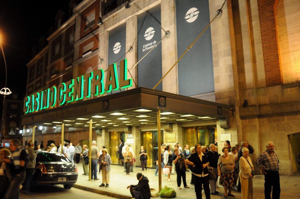 La crisis llegó a los casinos con la actividad más baja en los últimos en 25 años.