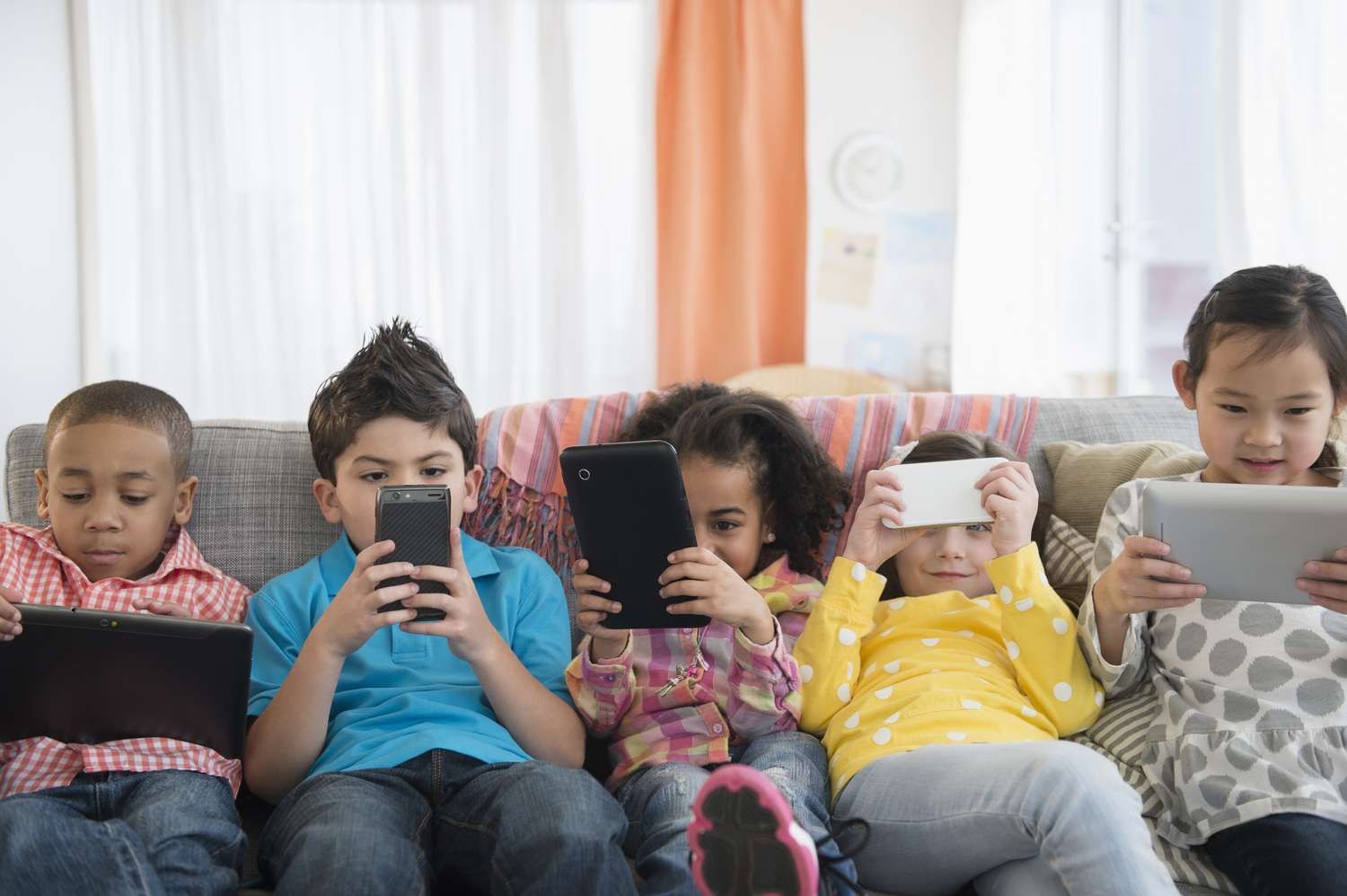 Seis de cada 10 chicos de 8 años ya tienen celular propio.
