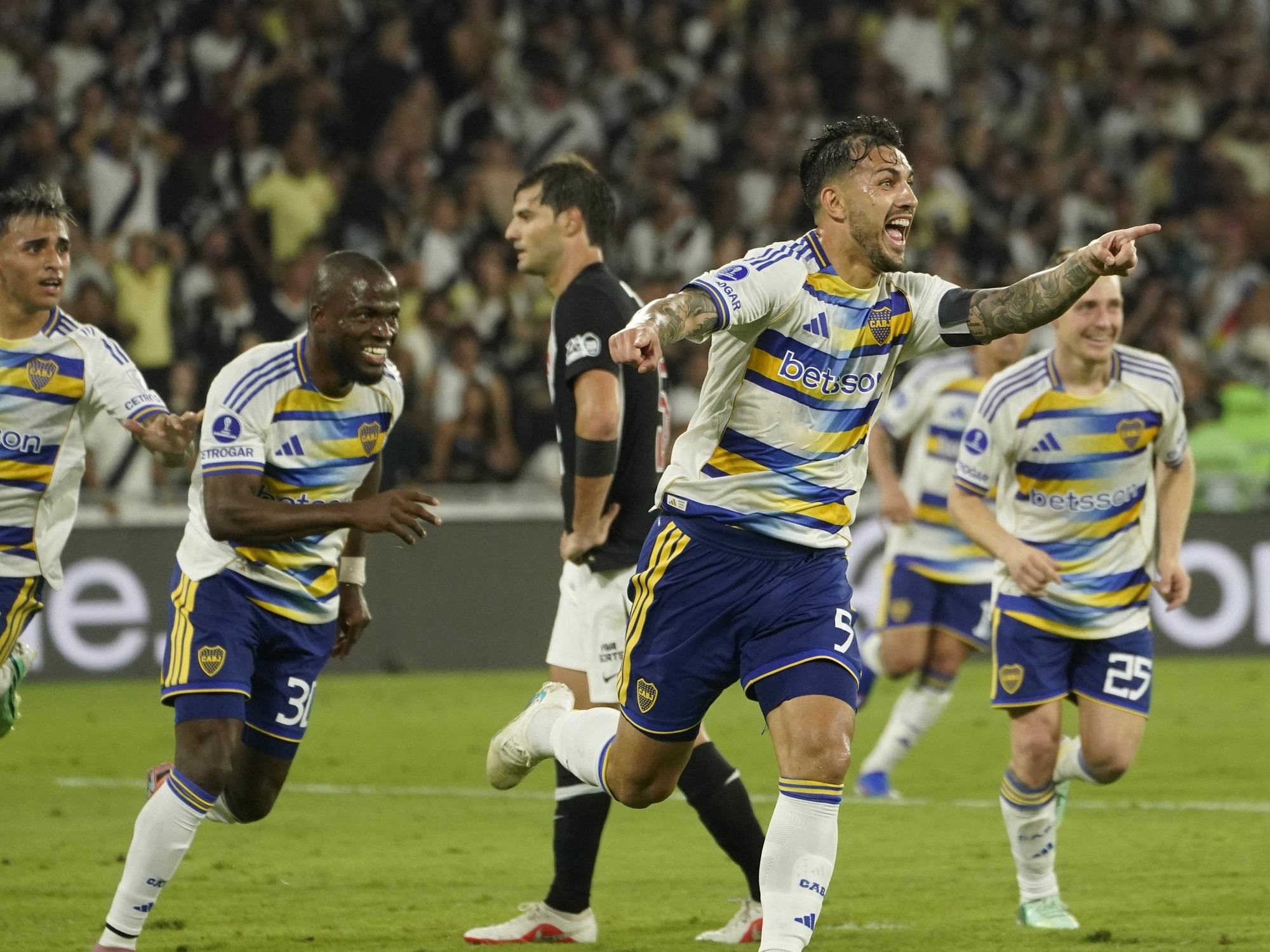 Boca hizo historia en Brasil, eliminó a Vasco y va por la Sudamericana.