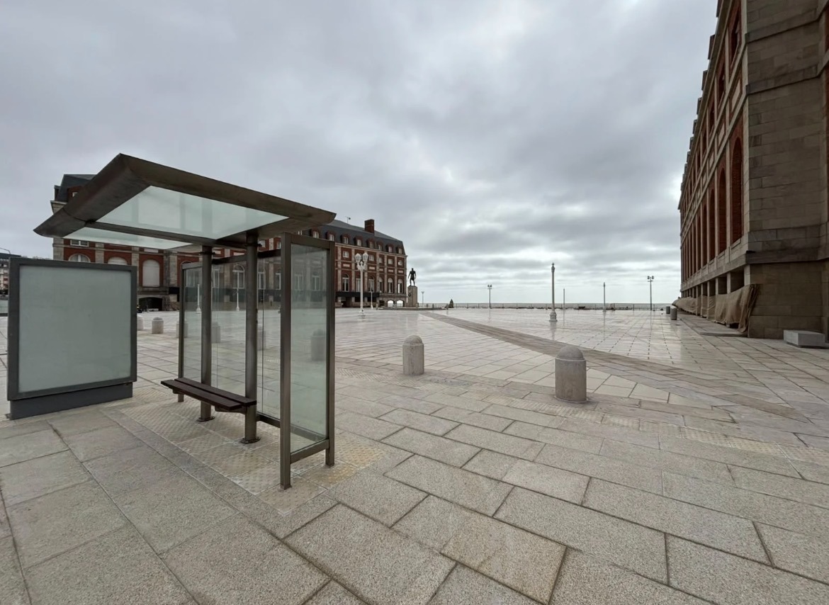 La Plazoleta Almirante Brown reabrió al público y avanza la restauración de La Rambla.
